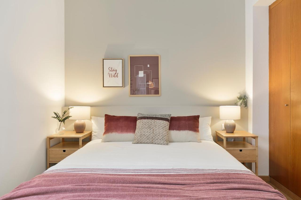 Apartmán Click&Flat Sugranyes Barcelona Exteriér fotografie