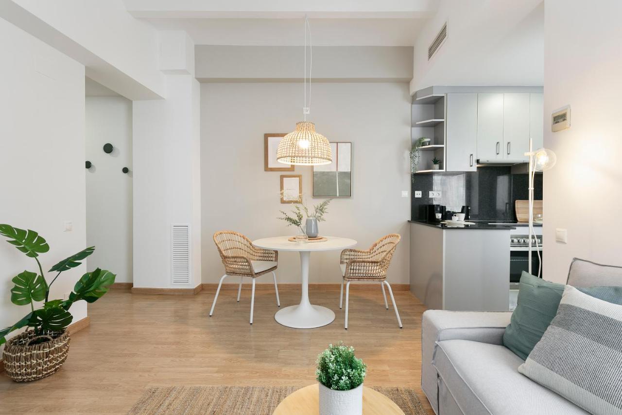 Apartmán Click&Flat Sugranyes Barcelona Exteriér fotografie