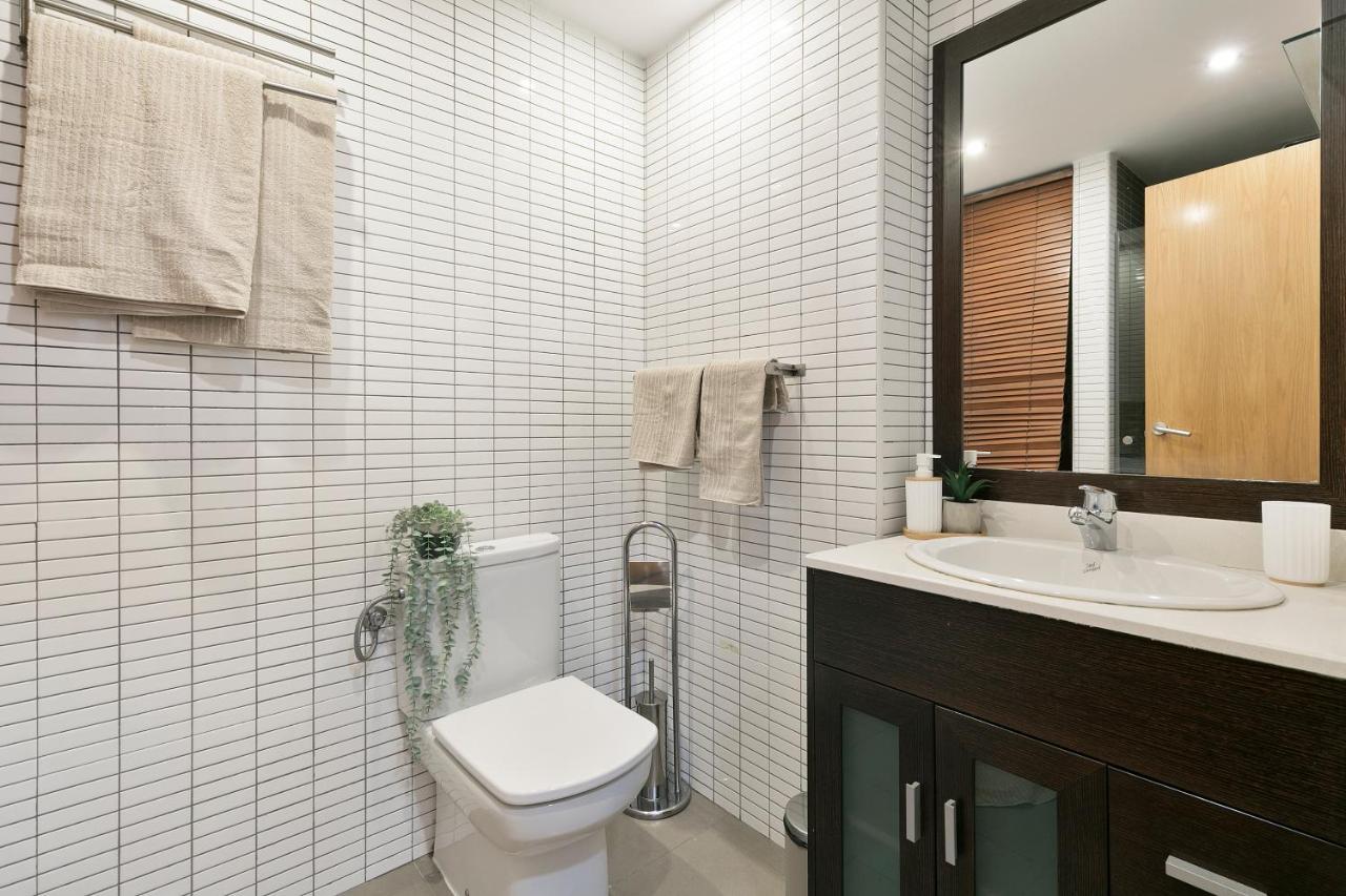 Apartmán Click&Flat Sugranyes Barcelona Exteriér fotografie