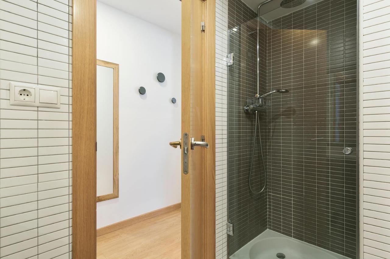 Apartmán Click&Flat Sugranyes Barcelona Exteriér fotografie